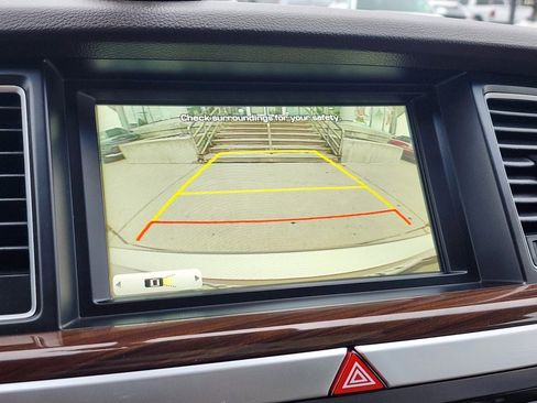 Used 2015 Hyundai Genesis 3.8 w/ Option Group 03 image 24