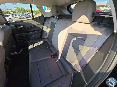Used 2024 Chevrolet Trax ACTIV w/ Sunroof Package FWD image 26