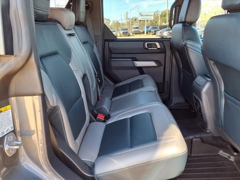 Used 2022 Ford Bronco Outer Banks image 16