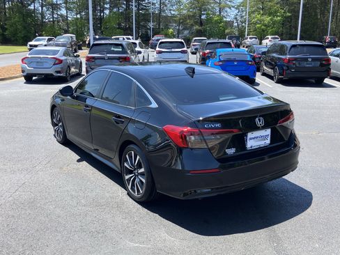 Certified 2024 Honda Civic EX image 8