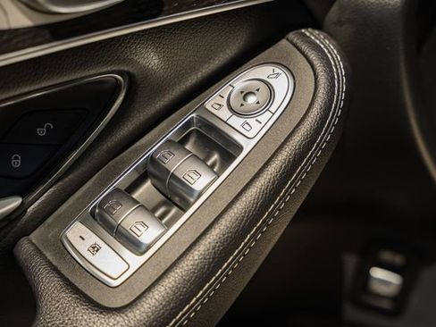 Certified 2022 Mercedes-Benz GLC 300 4MATIC image 35