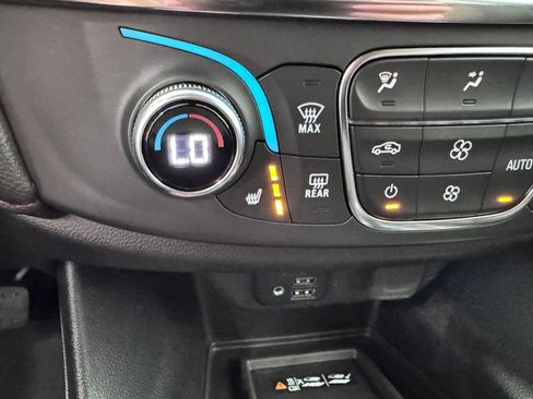 Certified 2023 Chevrolet Traverse RS image 24