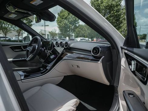 Certified 2025 Mercedes-Benz C 300 4MATIC Sedan image 27