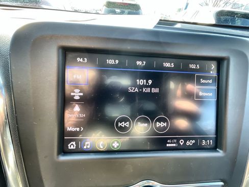 Used 2024 Chevrolet Equinox LT image 13