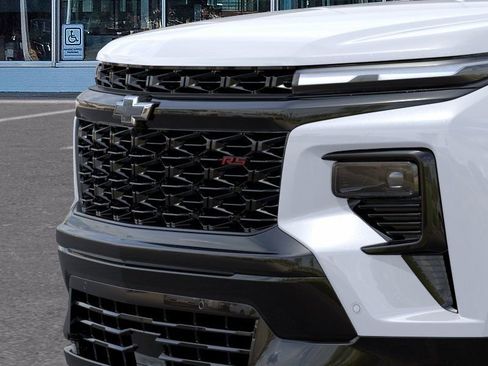 New 2026 Chevrolet Traverse RS w/ LPO, Floor Liner Package AWD/4WD image 13