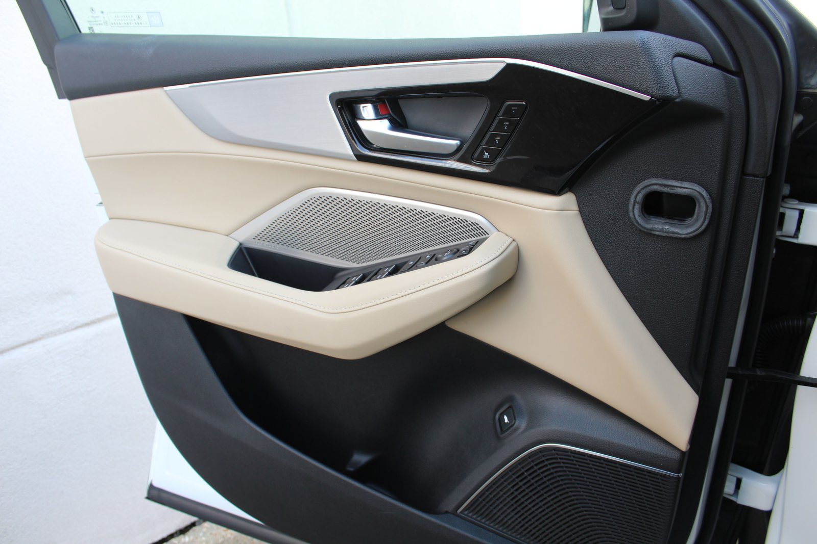 Used 2022 Acura MDX w/ Technology Package FWD image 13