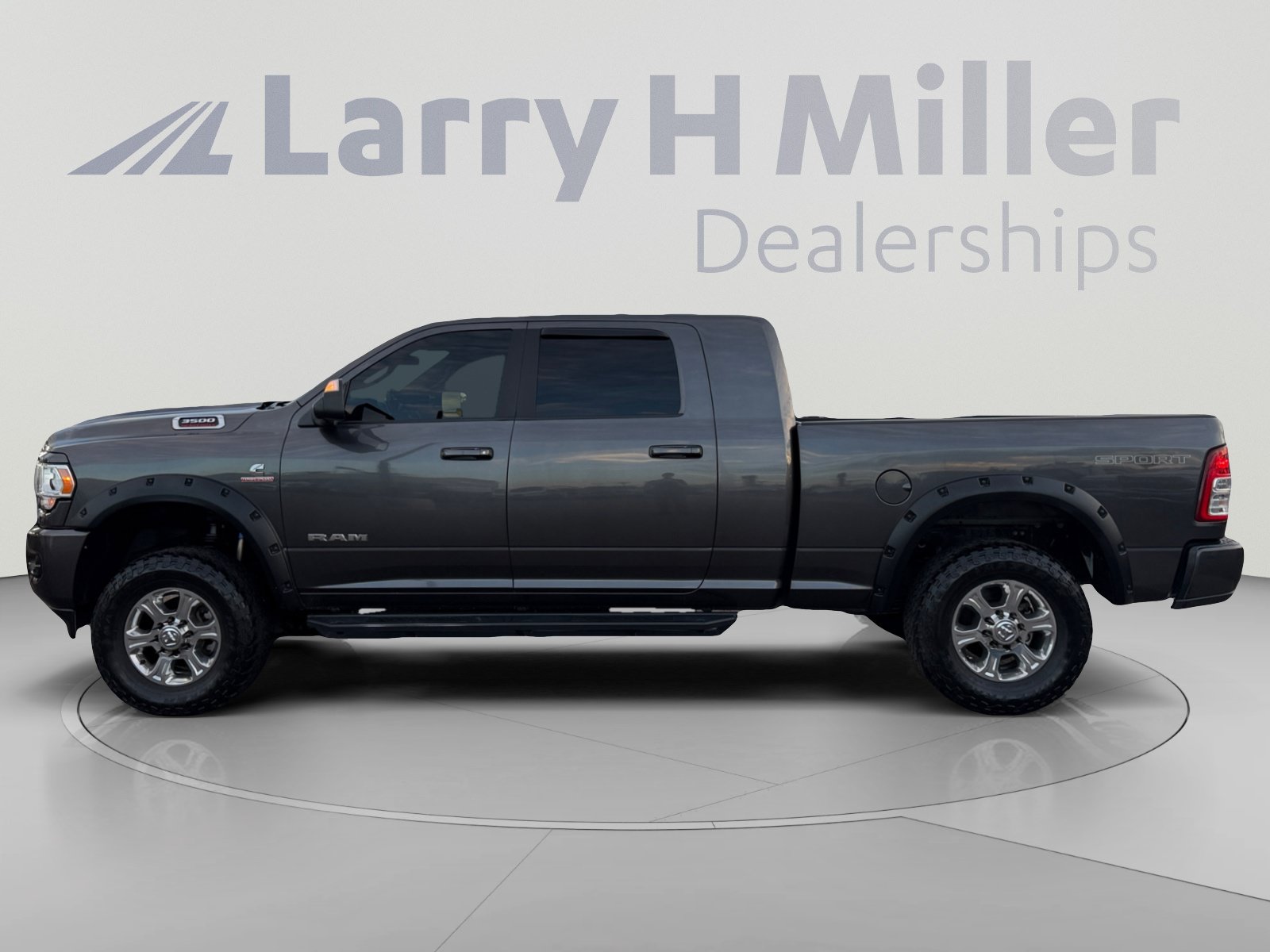 Used 2022 RAM 3500 Big Horn w/ Level A Equipment Group AWD/4WD image 2