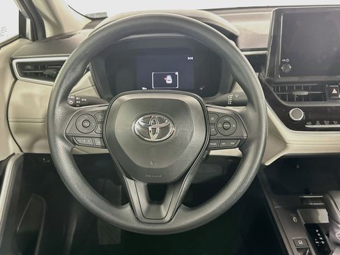 Used 2026 Toyota Corolla Cross L FWD image 17