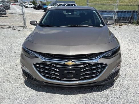 Used 2024 Chevrolet Malibu LT FWD image 11