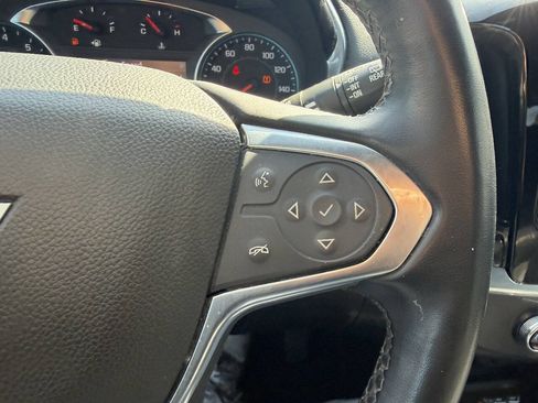 Used 2023 Chevrolet Traverse LT AWD/4WD image 29