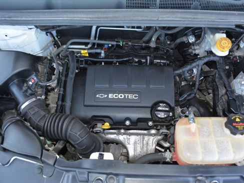 Used 2019 Chevrolet Trax LS w/ Tint and Cruise Package image 12