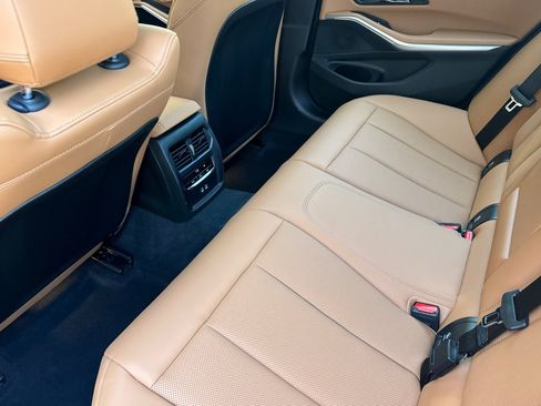 Used 2024 BMW 330i Sedan w/ Premium Package RWD image 15