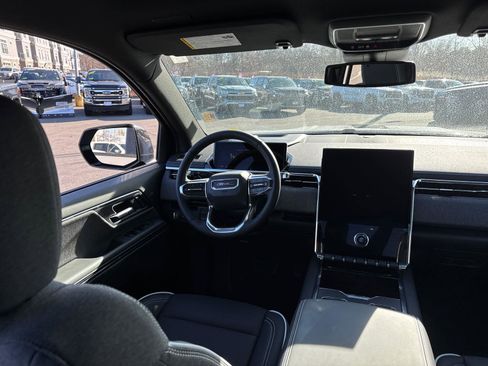 New 2026 GMC Sierra EV Elevation image 32