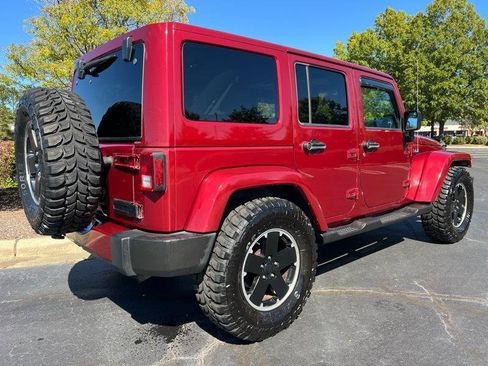 Used 2012 Jeep Wrangler Unlimited Sahara AWD/4WD image 12