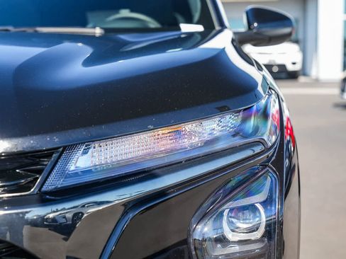 Used 2024 Chevrolet Trax RS image 8