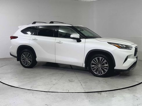 Used 2020 Toyota Highlander Platinum AWD/4WD image 8