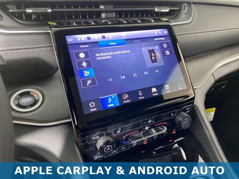 New 2025 Jeep Grand Cherokee Limited image 4