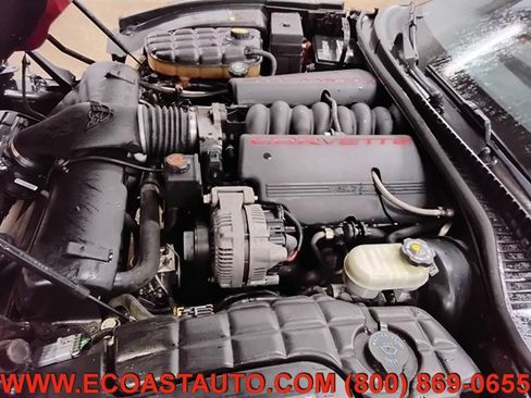 Used 2001 Chevrolet Corvette Coupe w/ Preferred Equipment Group2 image 10