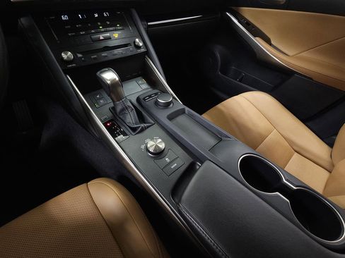 Used 2017 Lexus IS 300 AWD image 26