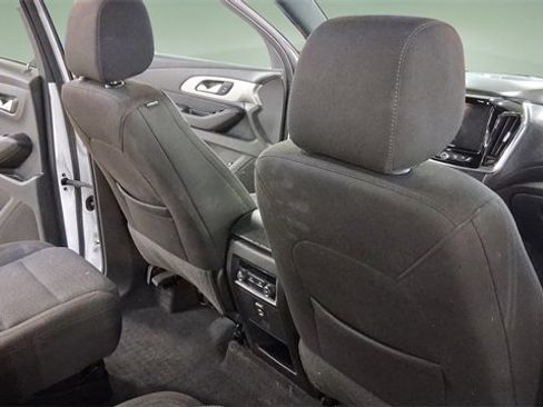 Used 2023 Chevrolet Traverse LT w/ LPO, Floor Liner Package image 15