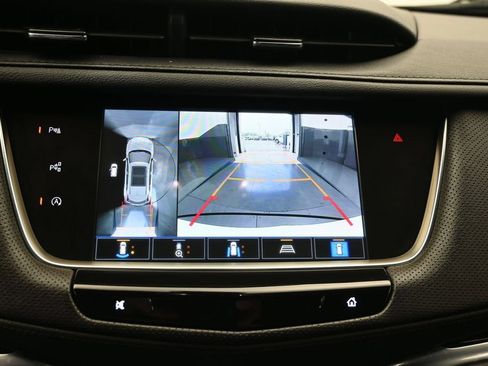 Certified 2023 Cadillac XT5 Premium Luxury w/ Technology Package FWD image 10