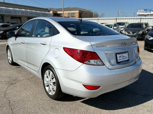 Used 2013 Hyundai Accent GLS w/ Premium Pkg image 8