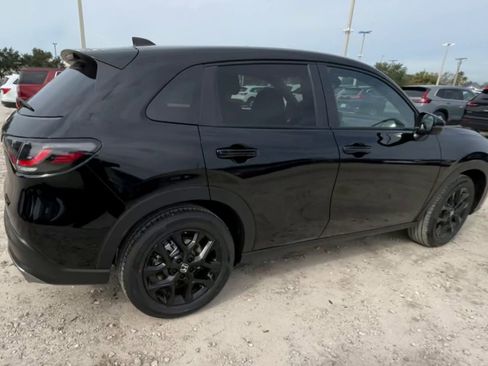 Used 2024 Honda HR-V Sport image 23