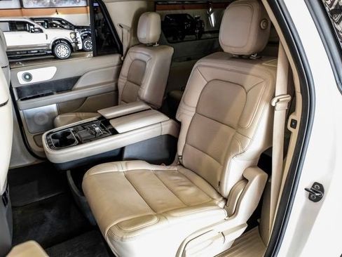 Used 2020 Lincoln Navigator L Reserve w/ Equipment Group 208A Reserve image 36