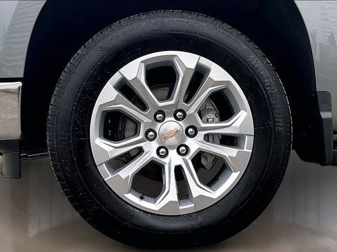 New 2026 Chevrolet Silverado 1500 LTZ w/ LTZ Premium Package image 11