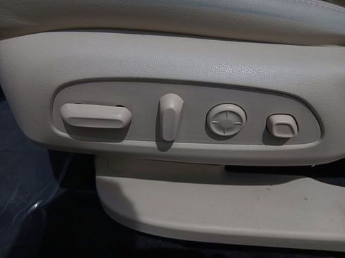 Used 2023 Buick Enclave Avenir w/ Trailering Package, 5000 lbs. FWD image 12