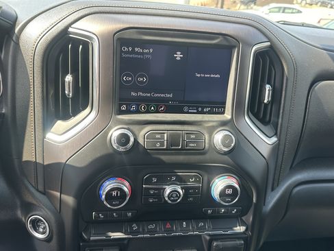 Used 2022 GMC Sierra 1500 AT4 w/ AT4 Preferred Package image 28