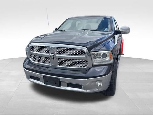 Used 2017 RAM 1500 Laramie image 4