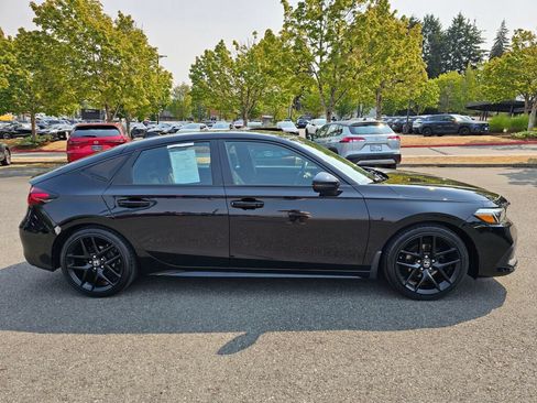 Used 2024 Honda Civic Sport Touring image 4
