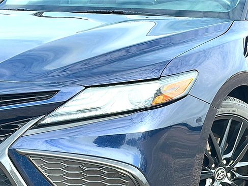 Used 2021 Toyota Camry XSE FWD image 4