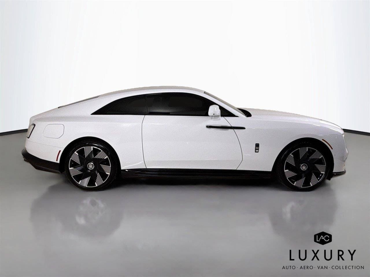 Used 2025 Rolls-Royce Spectre AWD/4WD image 5
