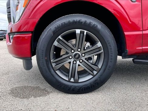 Used 2022 Ford F150 XLT w/ Equipment Group 302A High image 35