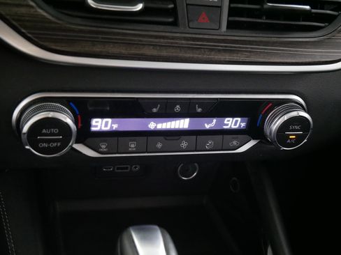 Used 2020 Nissan Altima 2.0 Platinum image 23