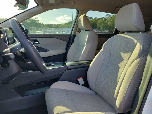 Used 2023 Nissan Rogue SV FWD image 16