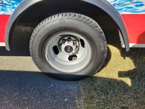 Used 2018 GMC Savana 3500 w/ Power Convenience Package image 7