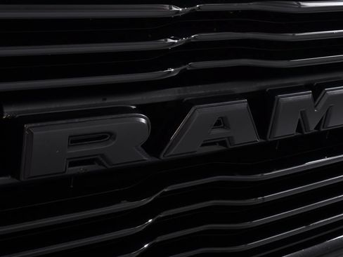 Used 2020 RAM 2500 Big Horn w/ Night Edition AWD/4WD image 20