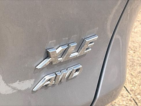 Used 2020 Toyota RAV4 XLE Premium AWD/4WD image 7
