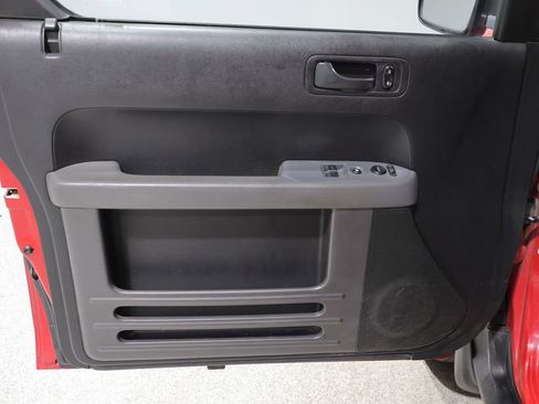 Used 2005 Honda Element EX image 12