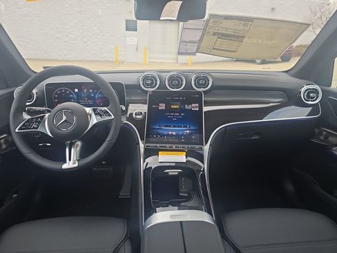 New 2026 Mercedes-Benz GLC 300 4MATIC image 12