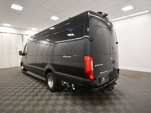 Used 2021 Mercedes-Benz Sprinter 3500 image 6