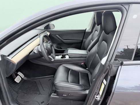 Used 2020 Tesla Model Y Performance image 28