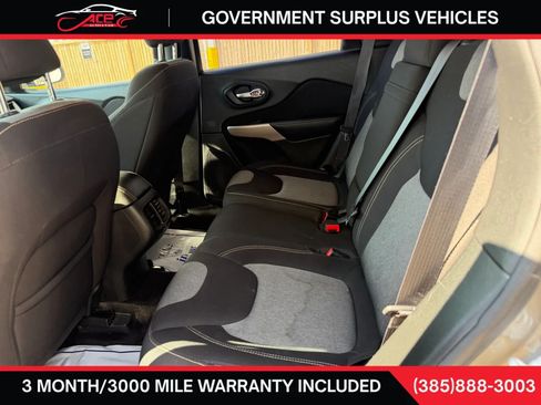 Used 2017 Jeep Cherokee Sport w/ Trailer Tow Group AWD/4WD image 10