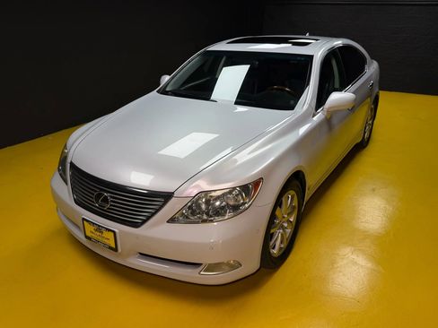 Used 2008 Lexus LS 460 RWD image 57
