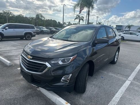 Used 2020 Chevrolet Equinox LS w/ LS Convenience Package FWD image 1