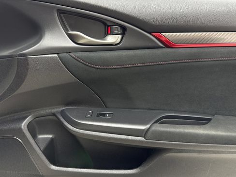 Used 2018 Honda Civic Type R image 42