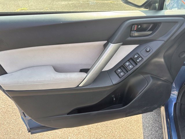 Used 2014 Subaru Forester 2.5i Premium w/ All-Weather Package AWD/4WD image 15